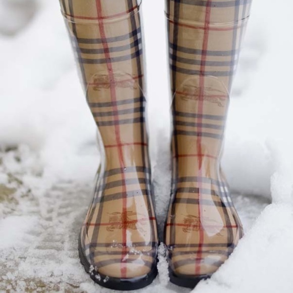 Burberry rain boots - Picture 4 of 4